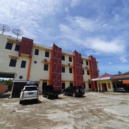 Oyo 3373 Favour Hotel Pagaralam Zewnętrze zdjęcie