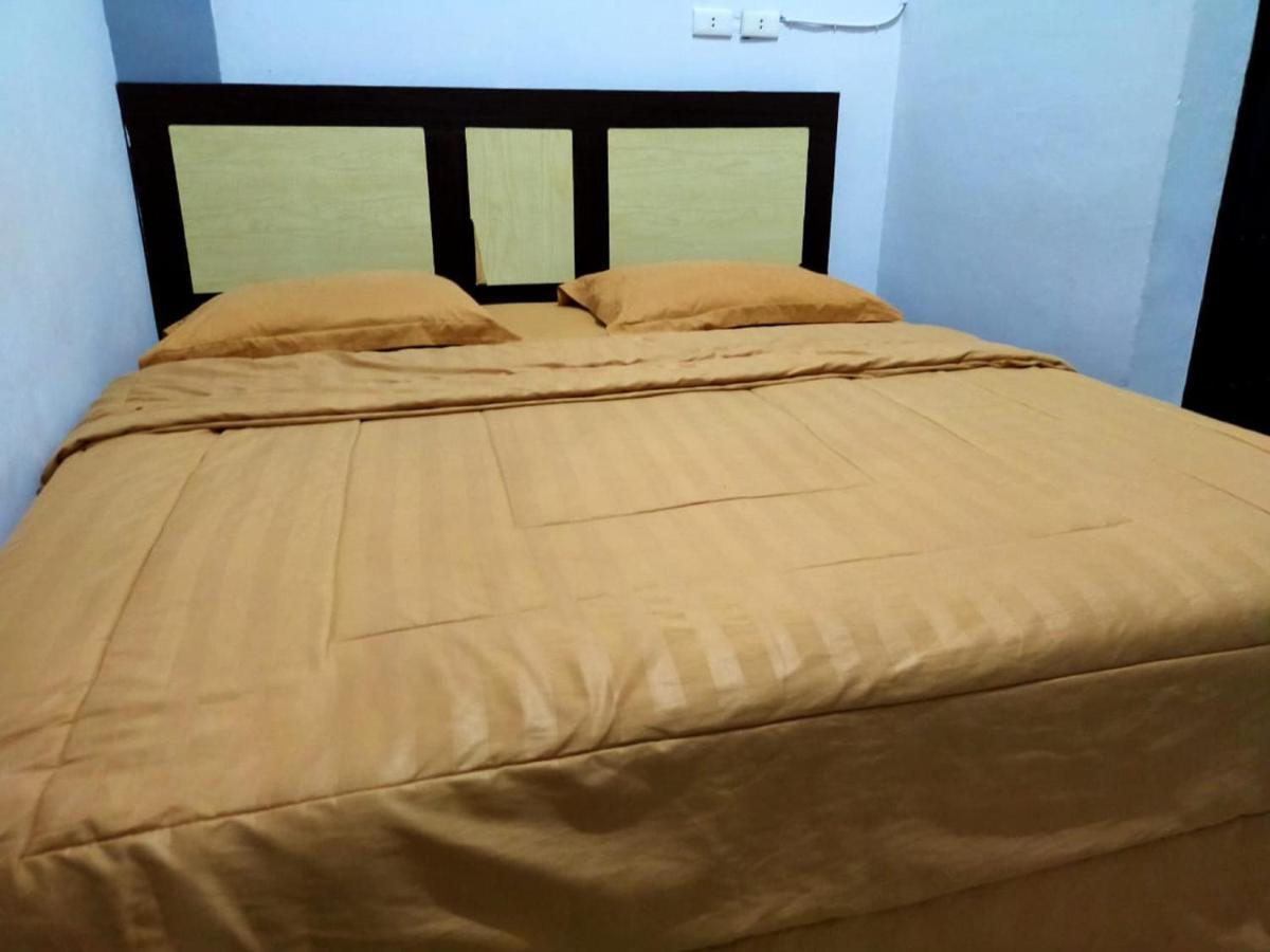 Oyo 3373 Favour Hotel Pagaralam Zewnętrze zdjęcie