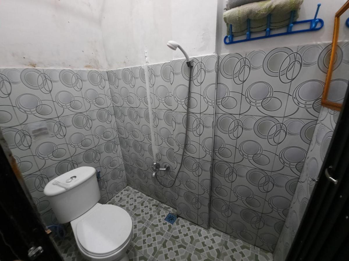 Oyo 3373 Favour Hotel Pagaralam Zewnętrze zdjęcie