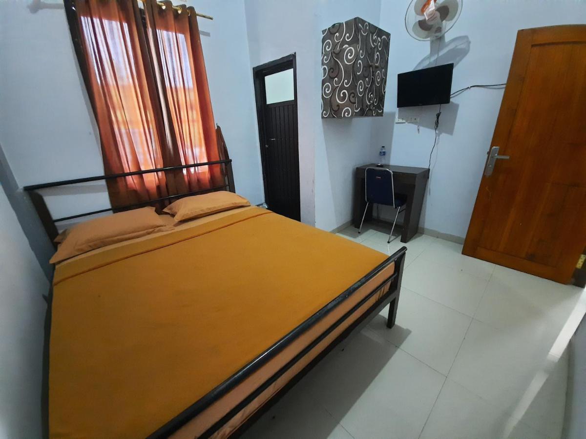 Oyo 3373 Favour Hotel Pagaralam Zewnętrze zdjęcie